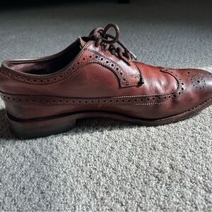 Allen Edmonds Grandview Leather Wingtips size 9